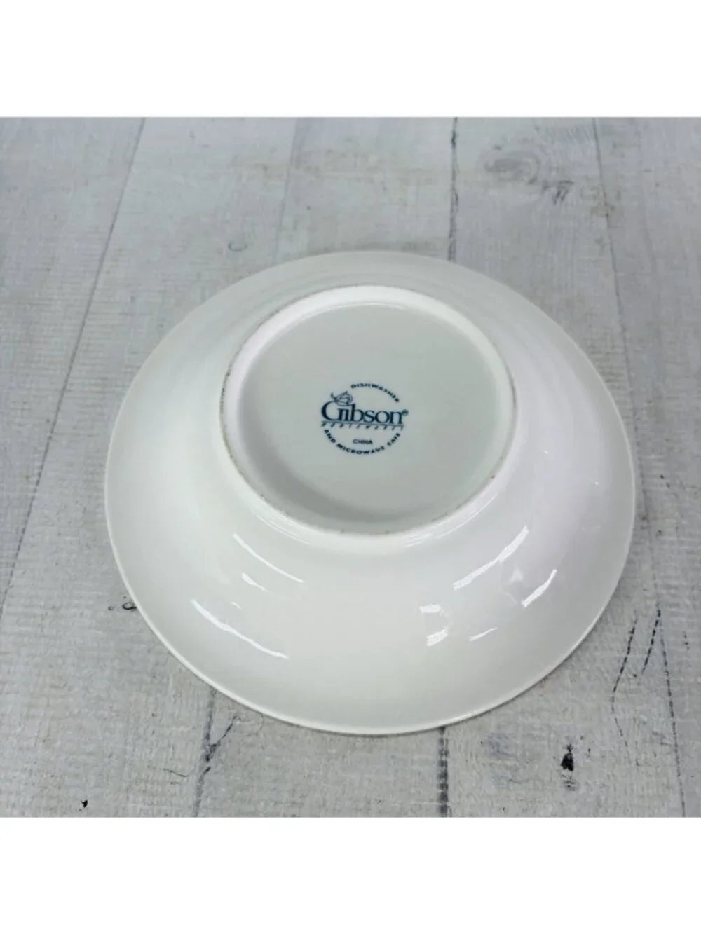 Gibson FRUIT Embossed Fruit Leaves White Shades Rim Coupe Soup Bowls Set of 5